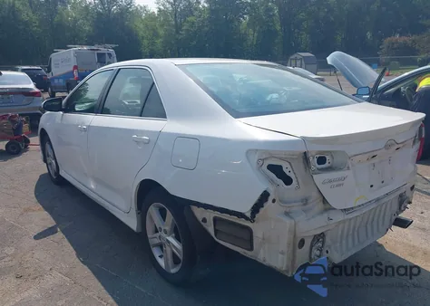 2012 Toyota Camry Se z USA, uszkodzony, nr VIN 4T1BF1FK0CU125532